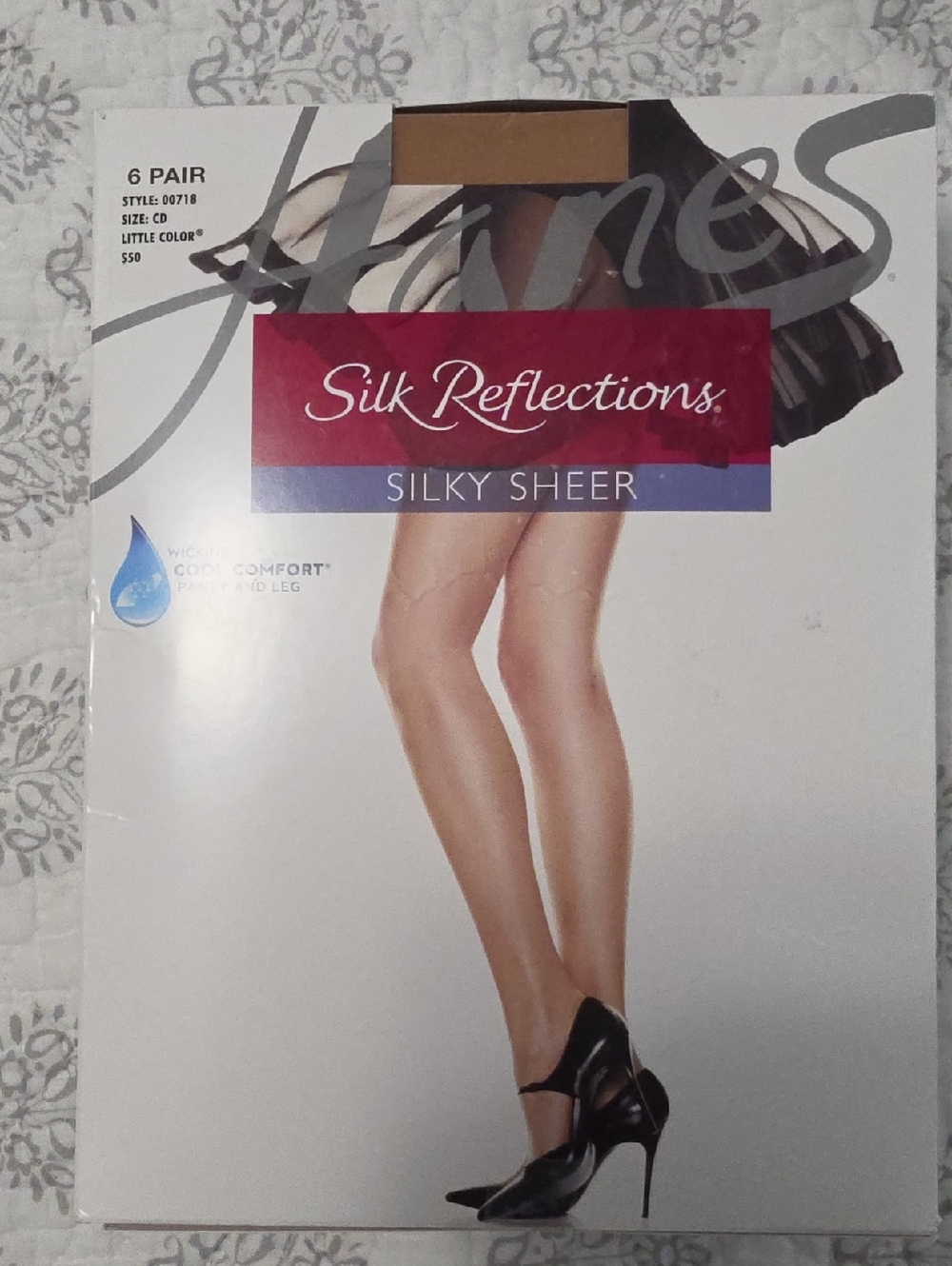 Hanes Silk Reflections Silky Sheer Pantyhose - Nude/Tan